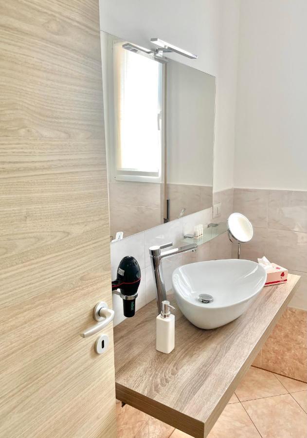 B&B Home Flowers Milano Eksteriør billede